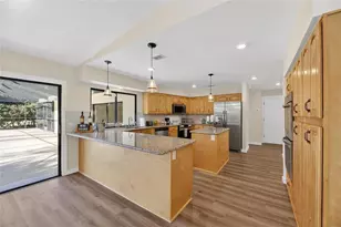 511 Sportsman Park Dr, Seffner, FL 33584 - Photo 43