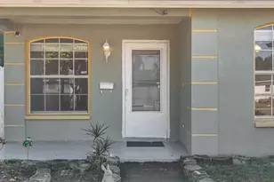 1926 29th Ave N, Saint Petersburg, FL 33713 - Photo 3