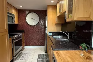 880 Mandalay Ave, Clearwater, FL 33767 - Photo 9