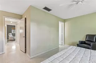 1399 Embassy Dr, Clearwater, FL 33764 - Photo 41