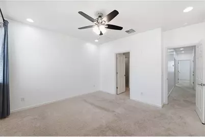 1066 Amber Leaf Trail, Wesley Chapel, FL 33544 - Photo 9