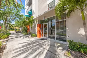 475 2nd St N, Saint Petersburg, FL 33701 - Photo 3