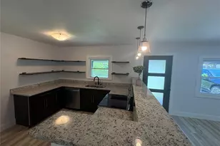 8609 Driftwood Dr, Tampa, FL 33615 - Photo 7