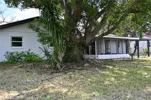 8609 Driftwood Dr, Tampa, FL 33615 - Photo 39