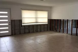 9045 3rd St N, Saint Petersburg, FL 33702 - Photo 3