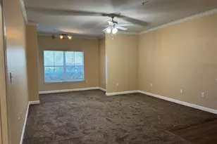 18575 Bridle Club Dr, Tampa, FL 33647 - Photo 7