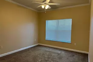 18575 Bridle Club Dr, Tampa, FL 33647 - Photo 9