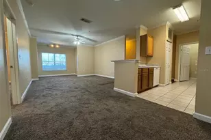 18575 Bridle Club Dr, Tampa, FL 33647 - Photo 5