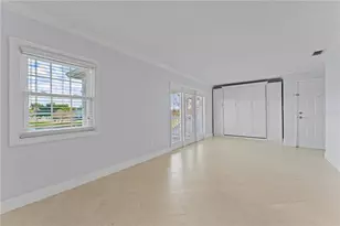 4794 Cobia Dr SE, Saint Petersburg, FL 33705 - Photo 5