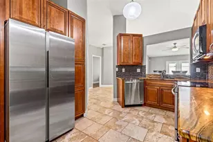 12026 Cedarfield Dr, Riverview, FL 33579 - Photo 9