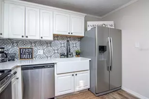 4325 5th Ave S, Saint Petersburg, FL 33711 - Photo 5