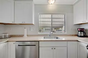 110 E St Lucia Loop, Apollo Beach, FL 33572 - Photo 5