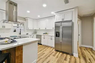 2408 50th St S, Gulfport, FL 33707 - Photo 17