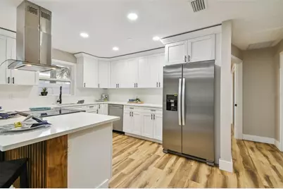 2408 50th Street S, Gulfport, FL 33707 - Photo 17