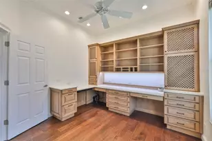 2221 Platinum Dr, Sun City Center, FL 33573 - Photo 25