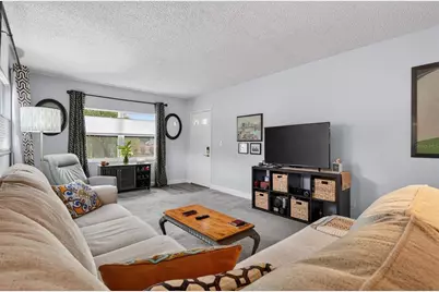 3740 58th Street N #110, Saint Petersburg, FL 33710 - Photo 7