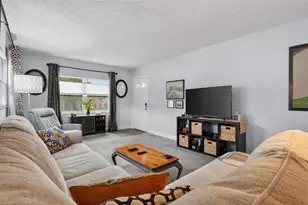 3740 58th St N, Saint Petersburg, FL 33710 - Photo 7