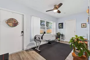 3740 58th St N, Saint Petersburg, FL 33710 - Photo 23