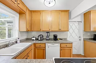 207 W Seneca Ave, Tampa, FL 33612 - Photo 13