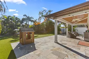 420 42nd Ave NE, Saint Petersburg, FL 33703 - Photo 5