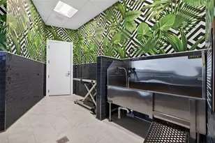 275 1st Ave S, Saint Petersburg, FL 33701 - Photo 39