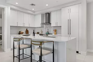 275 1st Ave S, Saint Petersburg, FL 33701 - Photo 3