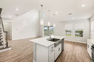 5917 Oakhaven Ln, Palmetto, FL 34221 - Photo 7