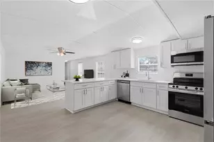 14621 Dilbeck Dr, Spring Hill, FL 34610 - Photo 17