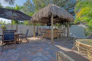 1801 58th St S, Gulfport, FL 33707 - Photo 7