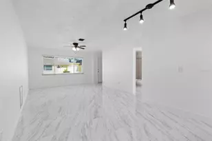 7050 Versailles N, Pinellas Park, FL 33781 - Photo 11