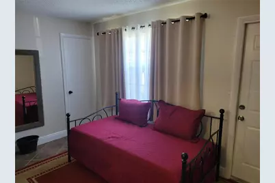 10038 62nd Terrace N #11, Saint Petersburg, FL 33708 - Photo 29