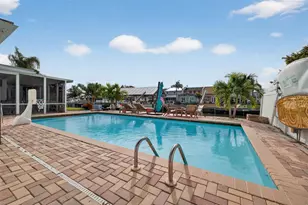 8718 Palisades Dr, Tampa, FL 33615 - Photo 41