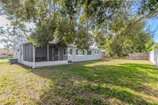 11615 Park Blvd, Seminole, FL 33772 - Photo 19