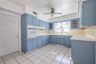 554 Louden Ave, Dunedin, FL 34698 - Photo 17