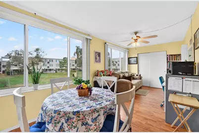 2040 World Parkway Boulevard #34, Clearwater, FL 33763 - Photo 11