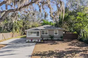 8107 N Otis Ave, Tampa, FL 33604 - Photo 1