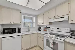 1524 Lakeview Rd, Clearwater, FL 33756 - Photo 9