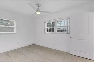 8611 Chinaberry Dr, Tampa, FL 33637 - Photo 33