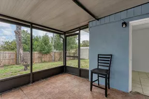 8611 Chinaberry Dr, Tampa, FL 33637 - Photo 37