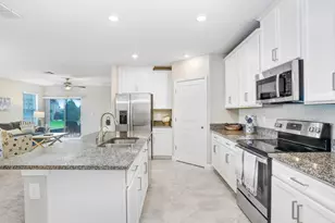 10282 Echo Dock Loop, San Antonio, FL 33576 - Photo 13