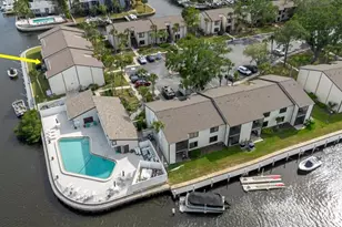 428 Moorings Cove Dr, Tarpon Springs, FL 34689 - Photo 3