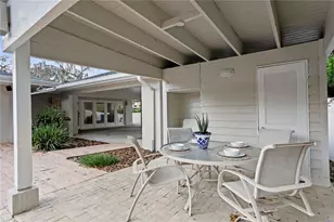 12915 Golf Crest Terrace, Tampa, FL 33618 - Photo 57