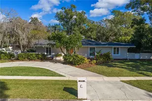 12915 Golf Crest Terrace, Tampa, FL 33618 - Photo 9