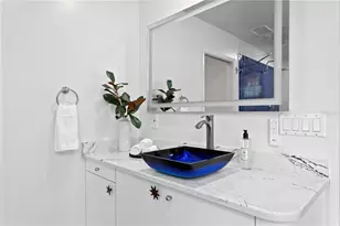 12915 Golf Crest Terrace, Tampa, FL 33618 - Photo 23