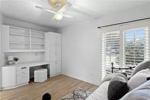 12915 Golf Crest Terrace, Tampa, FL 33618 - Photo 45