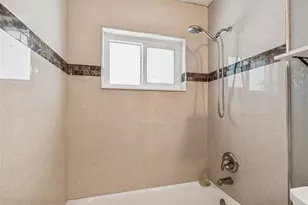 3010 Pinellas Point Dr S, Saint Petersburg, FL 33712 - Photo 31
