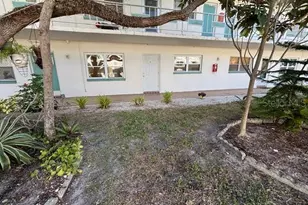 5815 18th St N, Saint Petersburg, FL 33714 - Photo 1