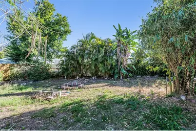 2025 Plaza Dolores, Clearwater, FL 33755 - Photo 23