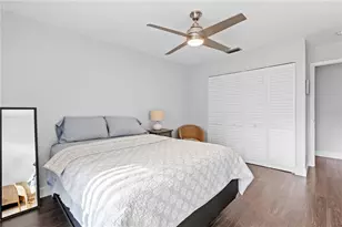 1318 Moreland Dr, Clearwater, FL 33764 - Photo 17