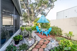 1319 Big Pine Dr, Valrico, FL 33596 - Photo 5